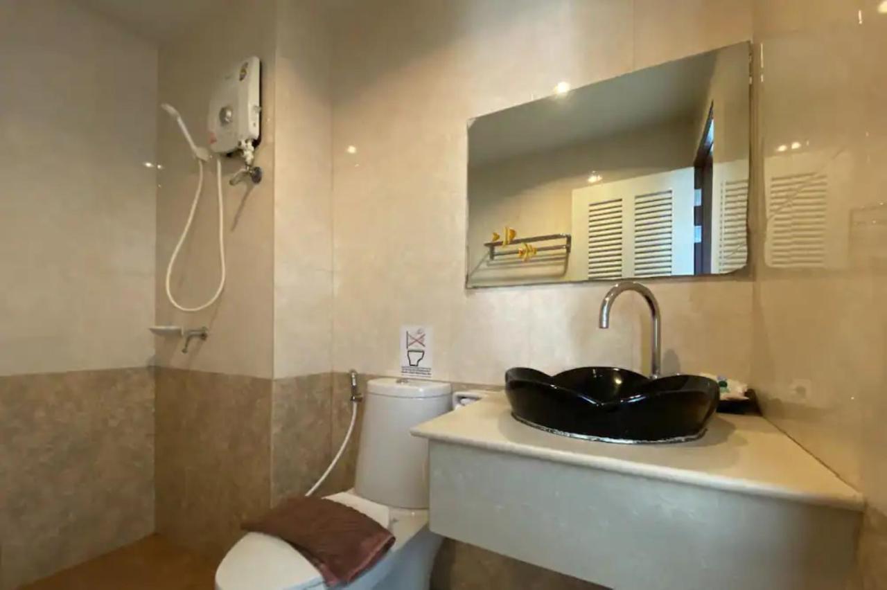 Apartamento C.A.P Mansion Phuket Exterior foto