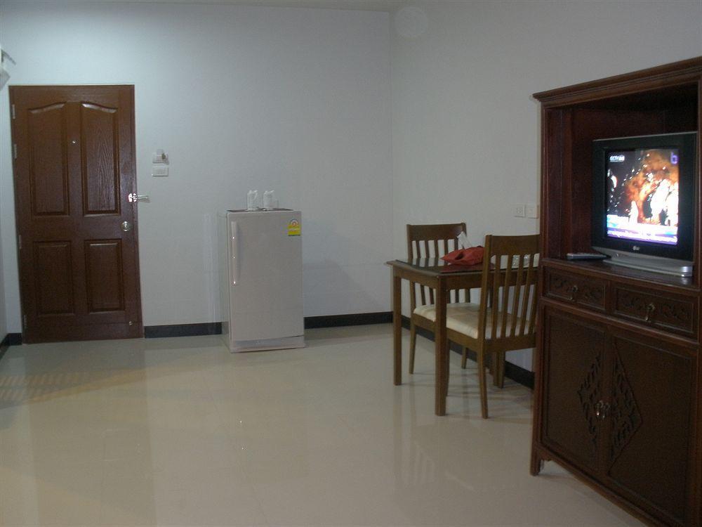 Apartamento C.A.P Mansion Phuket Exterior foto