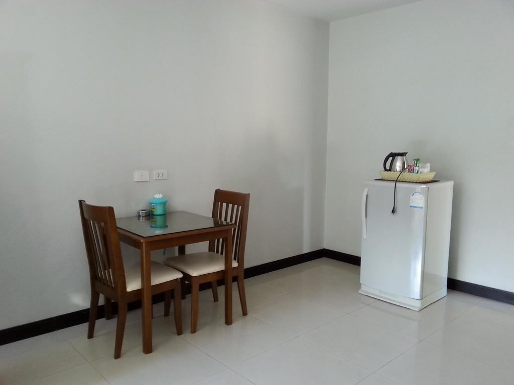 Apartamento C.A.P Mansion Phuket Exterior foto