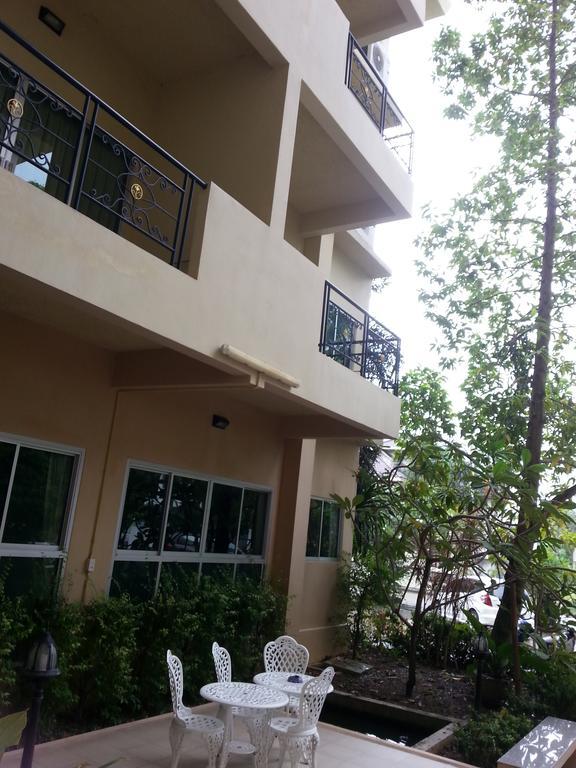 Apartamento C.A.P Mansion Phuket Exterior foto