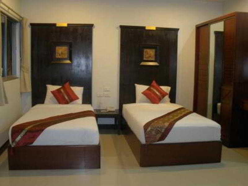 Apartamento C.A.P Mansion Phuket Exterior foto